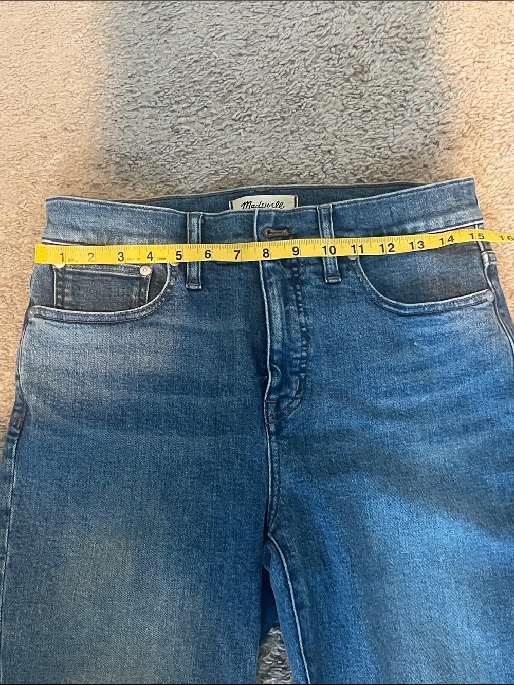 Madewell Women’s Jeans in Faded Blue Wash Size 28 T - Picture 8 of 8